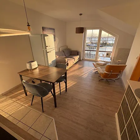 Hafenloge Orth Mit Balkon Und Traumblick Auf * فيهمارن