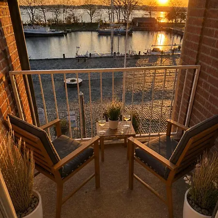 Hafenloge Orth Mit Balkon Und Traumblick Auf شقة فيهمارن